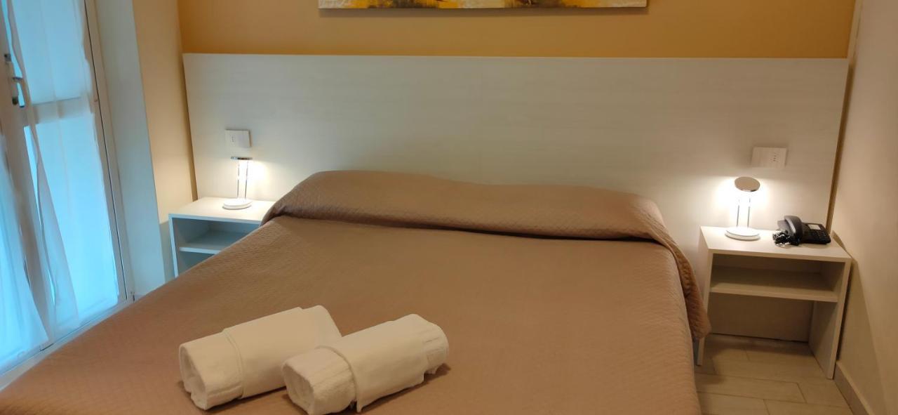 Hotel Ristorante Miramare Pesaro Luaran gambar