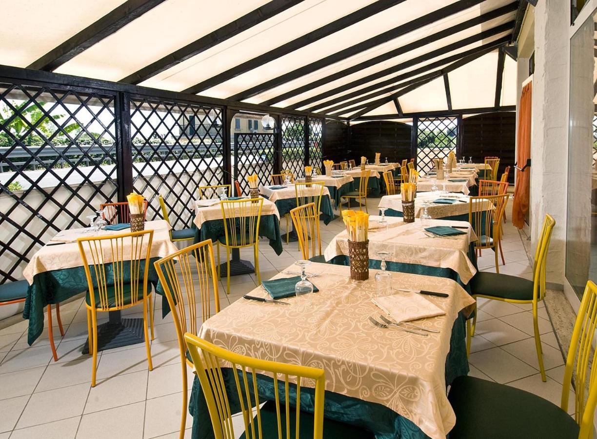 Hotel Ristorante Miramare Pesaro Luaran gambar